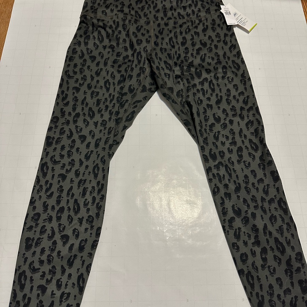 Old Navy elevate legging 7/8 high rise ankle